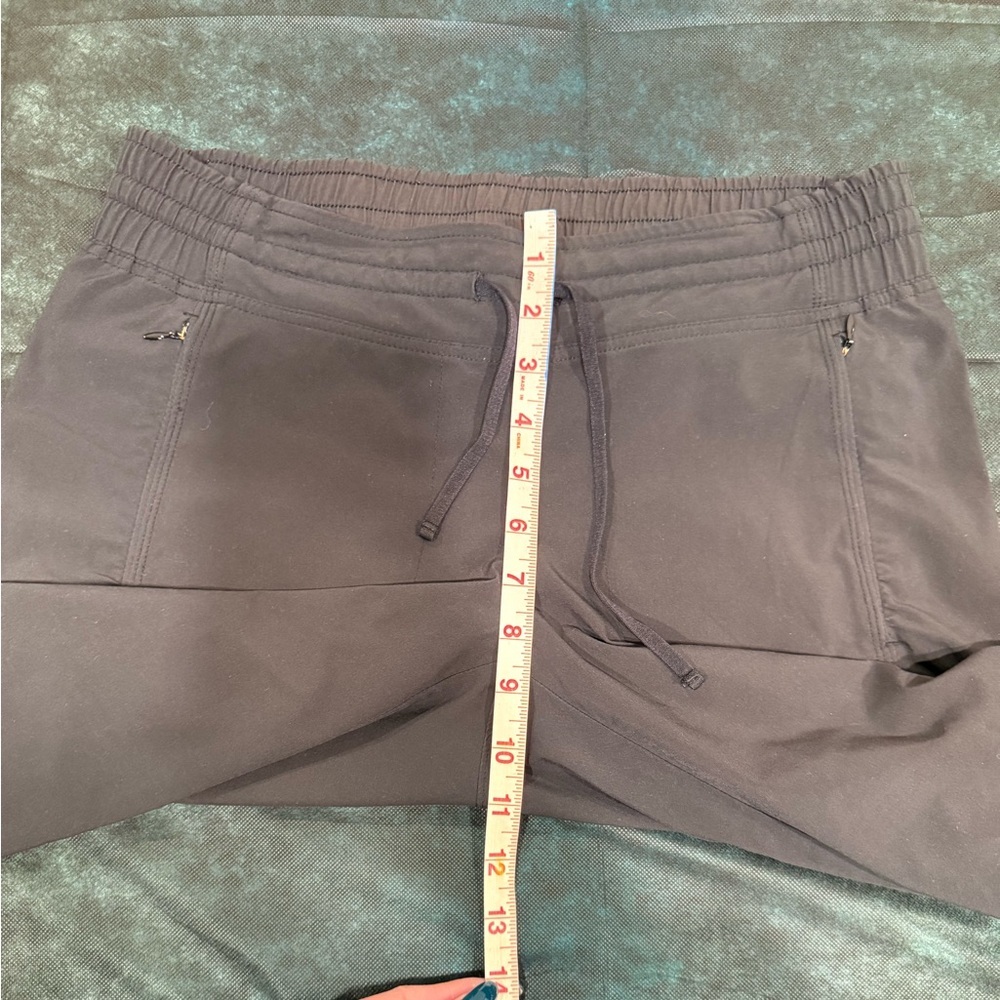 🔥Athleta Women’s Black  Jogger Pants Sz M EUC🔥 - Picture 3 of 7